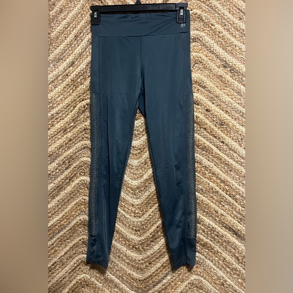 Maaji Activewear Women's Grey Leggings, Size Small,Workout Pant,Great Condition